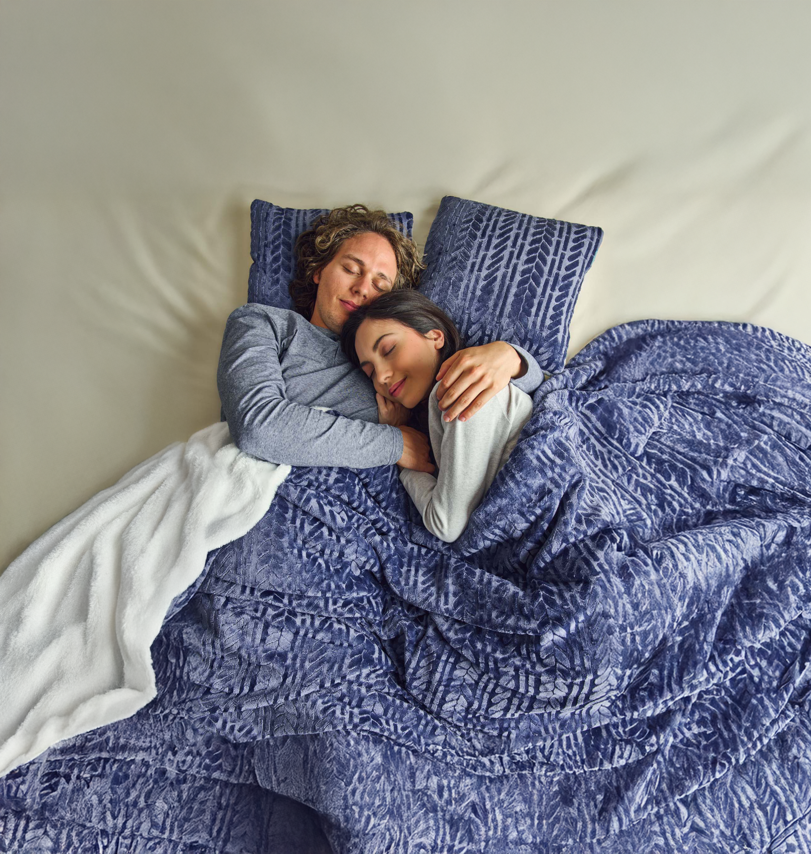 Dormeo Warm Hug Set 2022